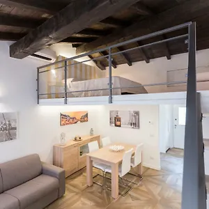 Luxury Centro , Milan Italy